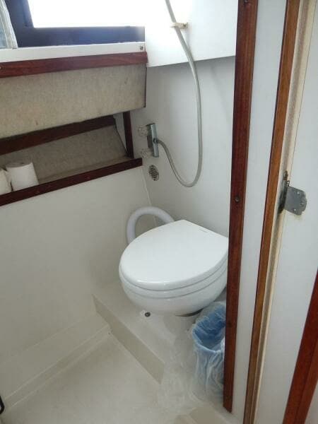 1983 Carver Mariner 2897