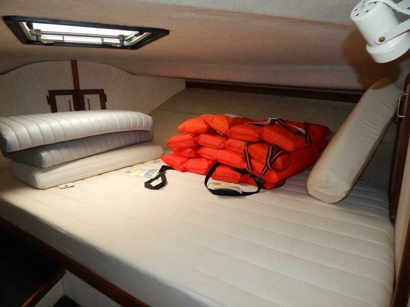 1983 Carver Mariner 2897