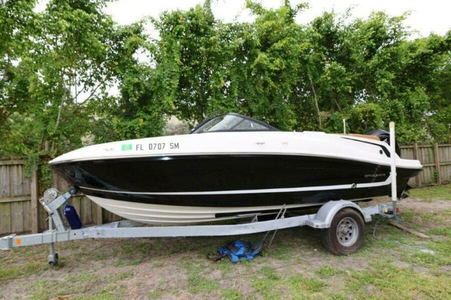 2019 Bayliner VR5 Bowrider OB