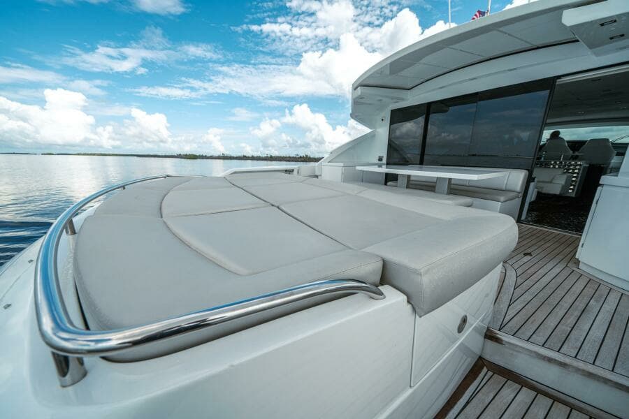 2010 Pershing 80