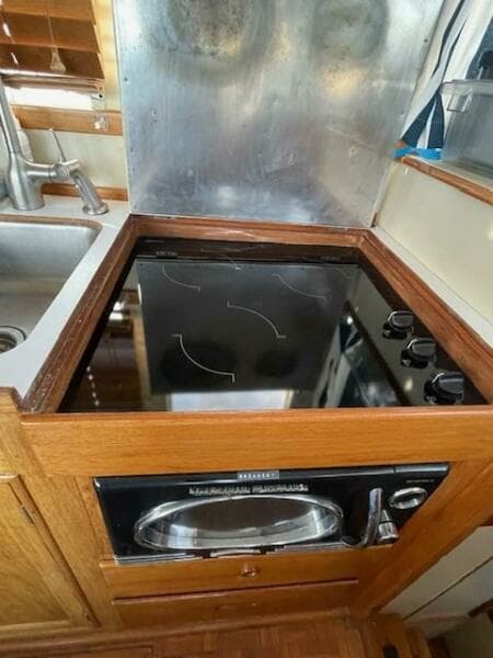 1977 Grand Banks 36 Classic