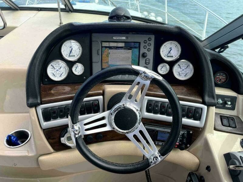 2008 Four Winns V338