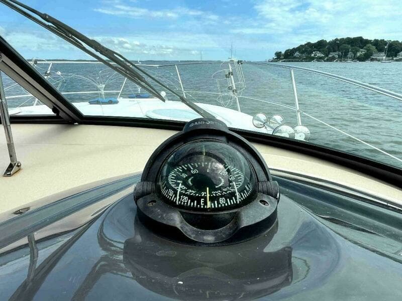 2008 Four Winns V338