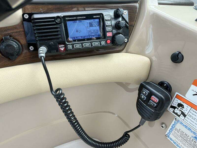 2008 Four Winns V338