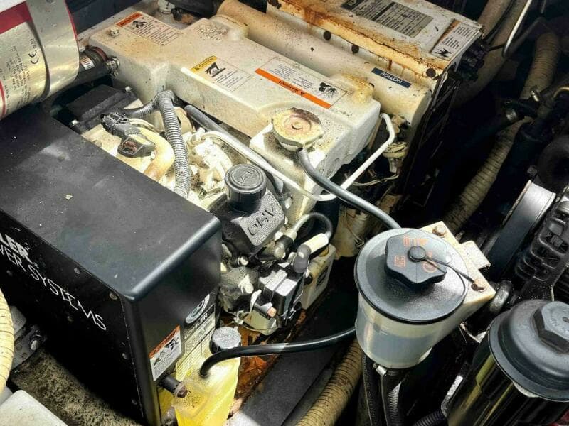 2008 Four Winns V338