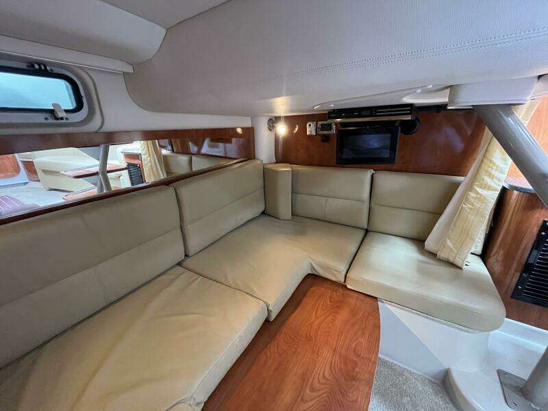 2008 Four Winns V338