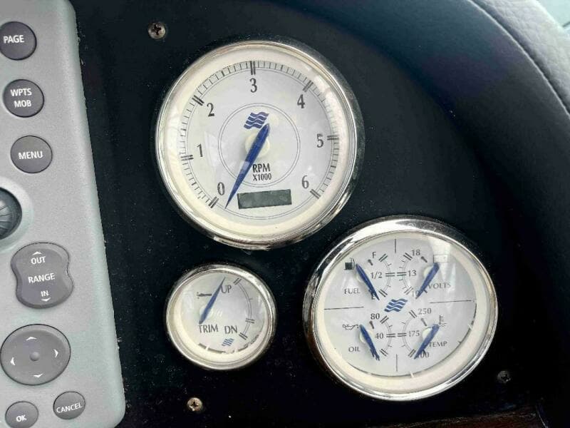 2008 Four Winns V338