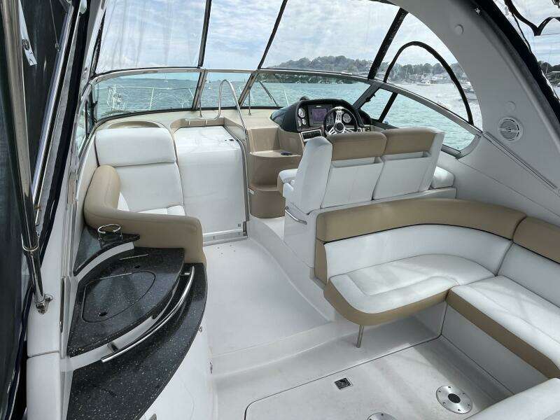 2008 Four Winns V338