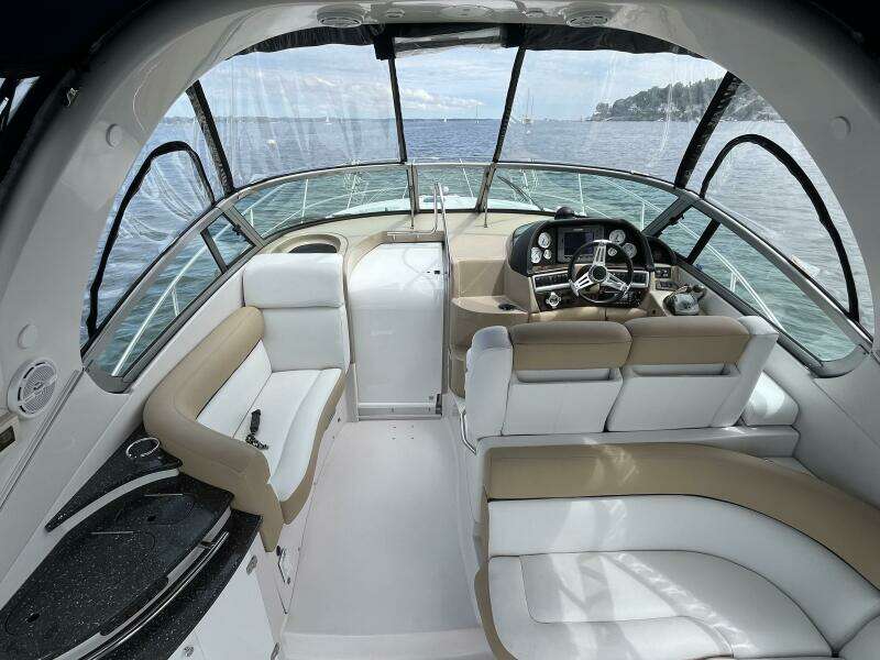 2008 Four Winns V338