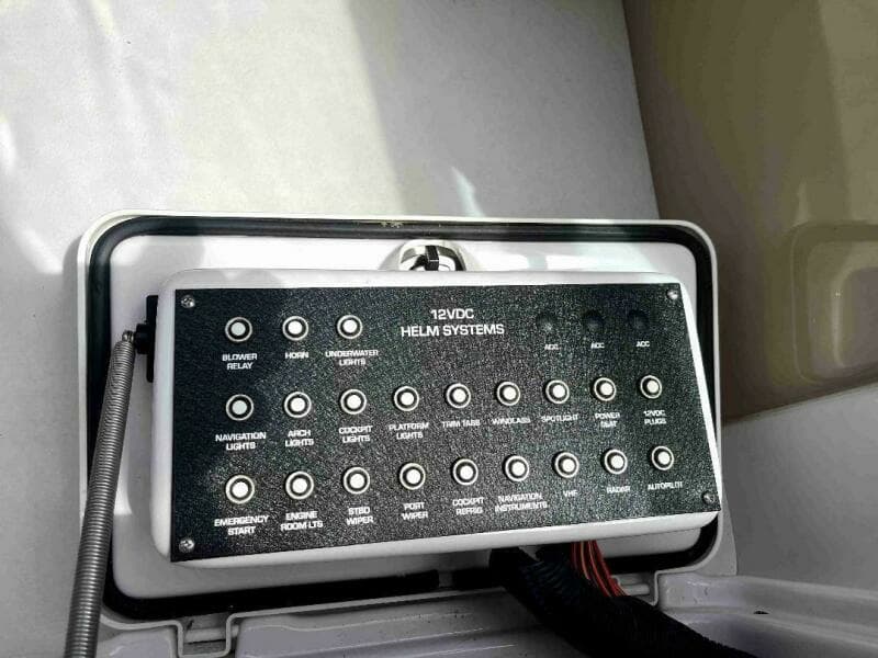 2008 Four Winns V338