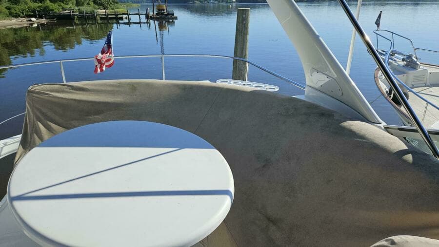 2000 Carver 450 Voyager