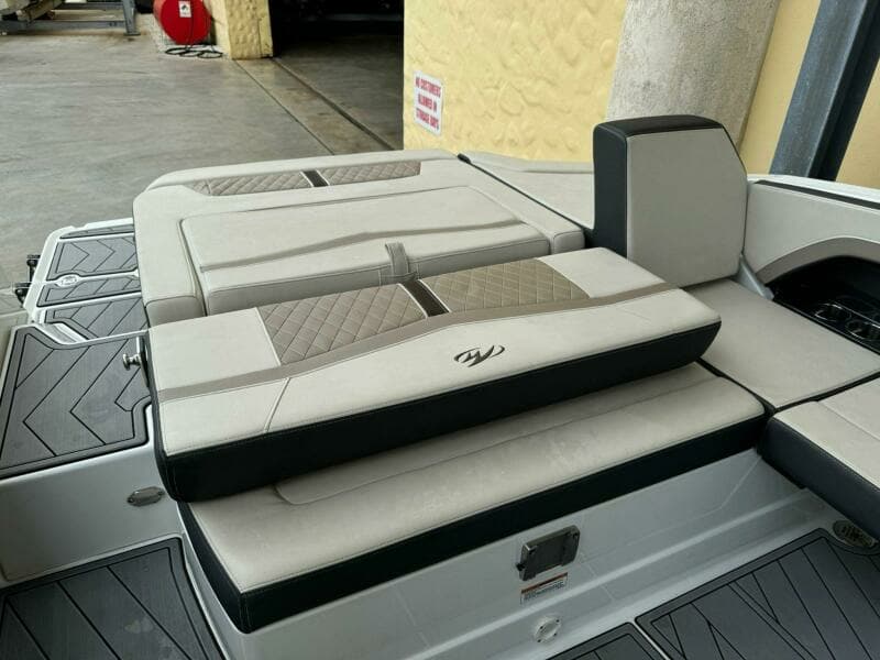 2022 Monterey 278 SS