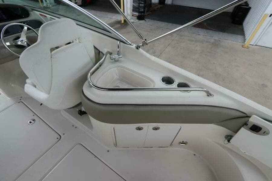 2007 Sea Ray 240 Sundeck