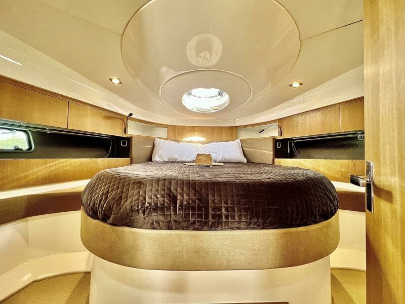Fairline 38 - Naomi - Stateroom