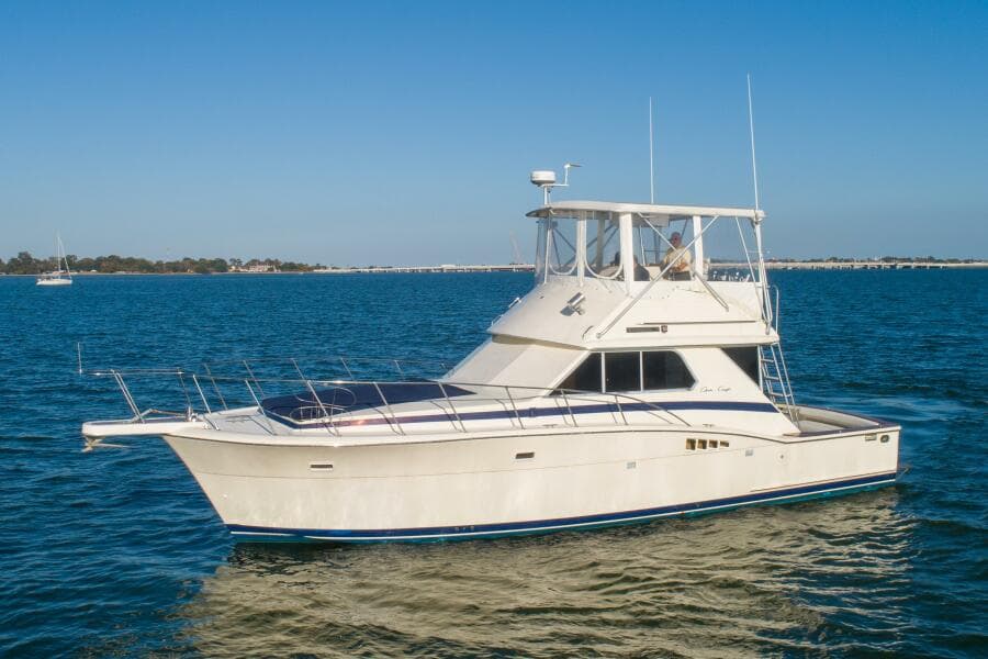 1986 Chris-Craft Commander 422