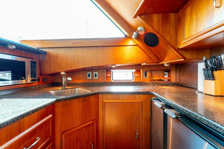 1985 Post 46 Convertible