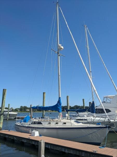 1985 O'Day 35 Shoal Draft