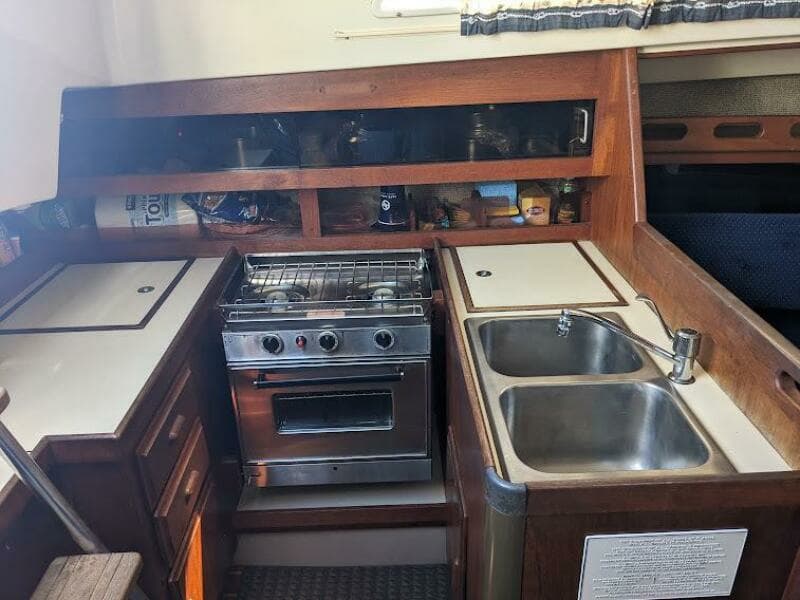 1985 O'Day 35 Shoal Draft