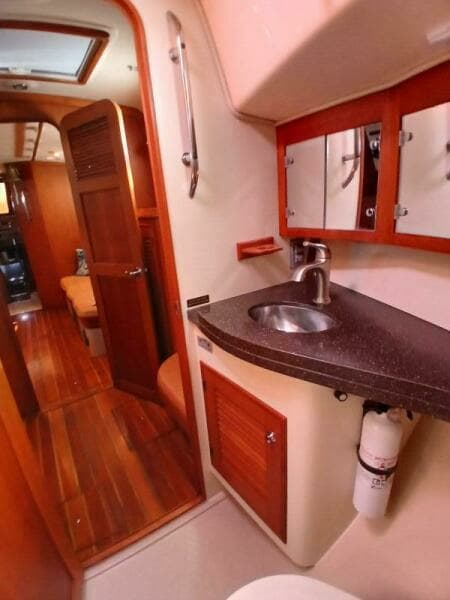 2006 Island Packet 440