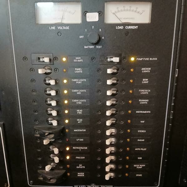 2006 Island Packet 440