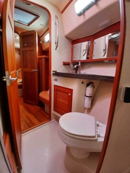 2006 Island Packet 440