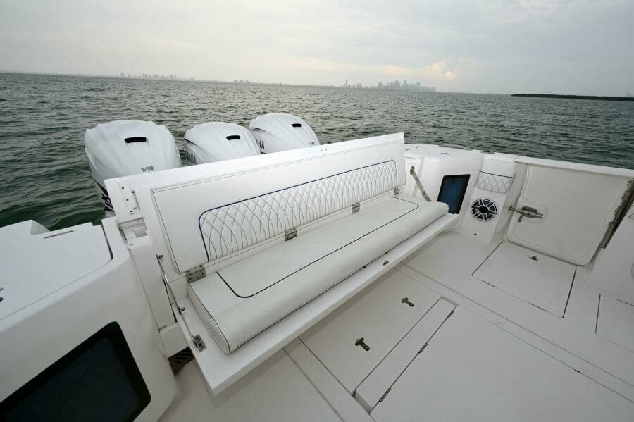 2021 Intrepid 438 Evolution