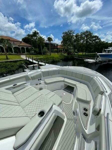 2023 Pursuit 378 Sport