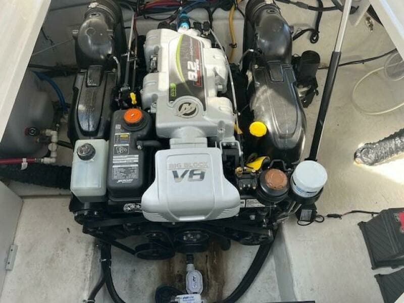 2019 Monterey 295 Sport Yacht