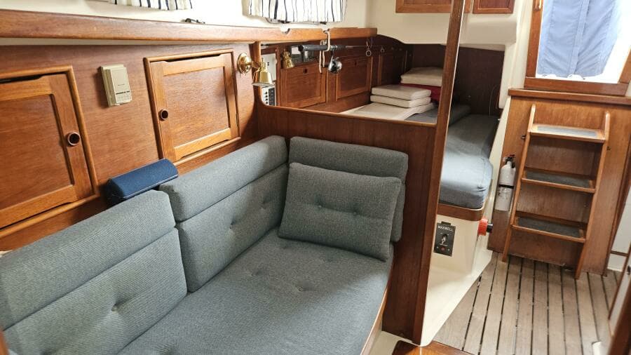 1988 Nonsuch Auxiliary Sail