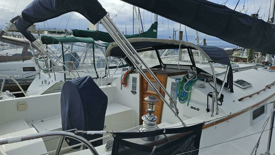 1988 Nonsuch Auxiliary Sail