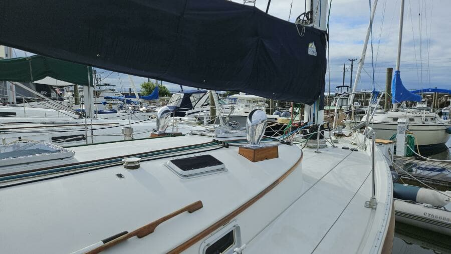 1988 Nonsuch Auxiliary Sail