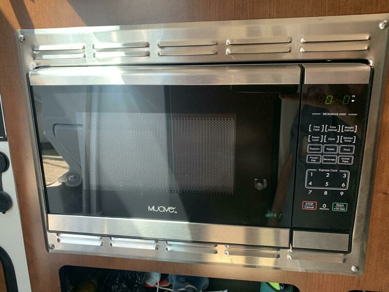 2018 Crownline 264 CR