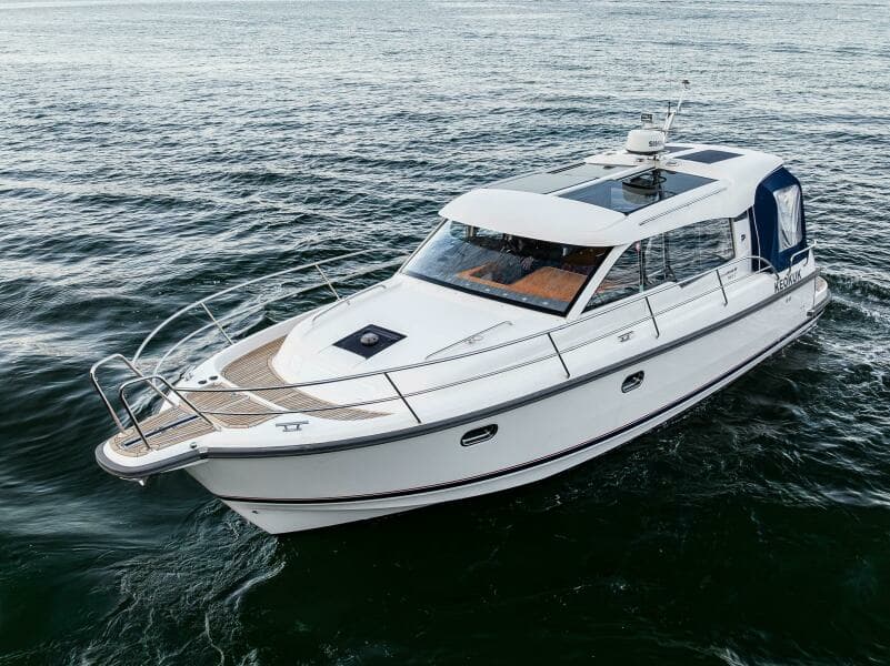 2020 Nimbus 365 Coupe