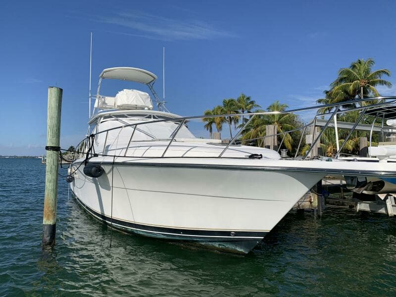 1999 Tiara Yachts 43 Open