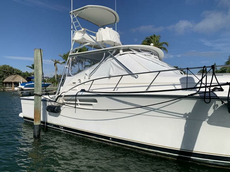 1999 Tiara Yachts 43 Open