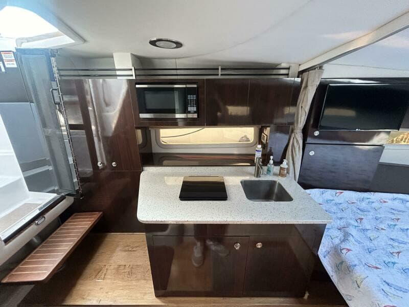 2016 Sea Ray 310 Sundancer
