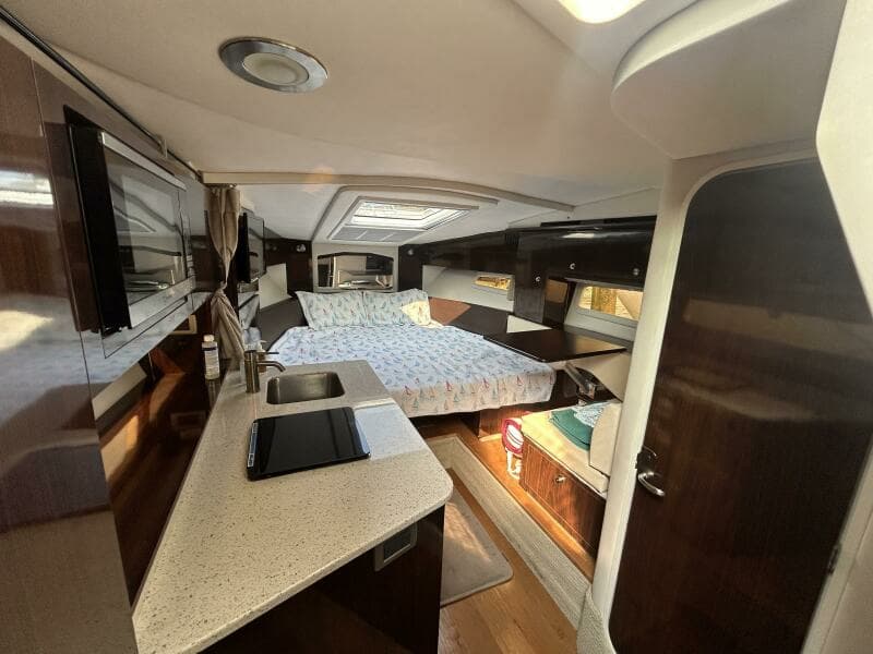 2016 Sea Ray 310 Sundancer