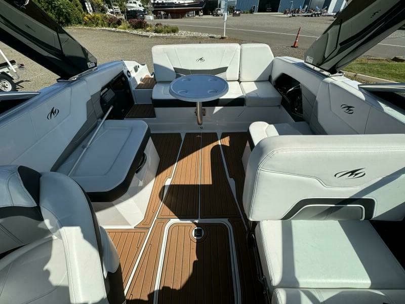 2017 Monterey 278 SS