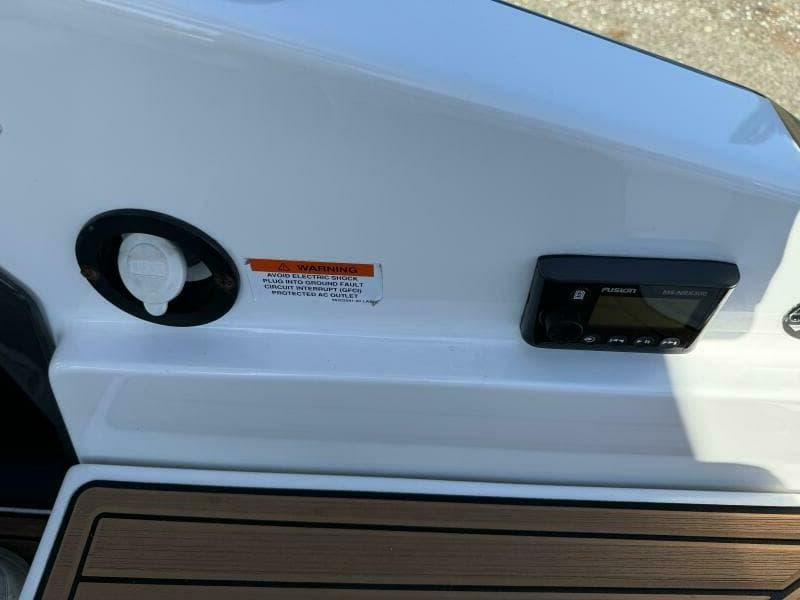 2017 Monterey 278 SS