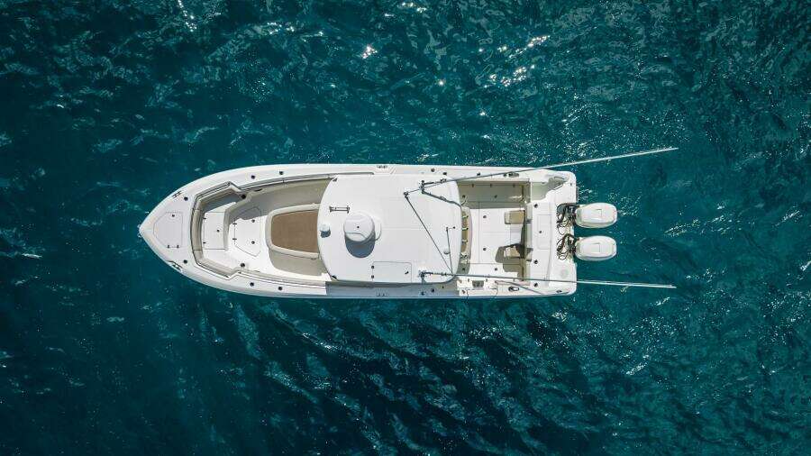 2017 Boston Whaler 330 Outrage