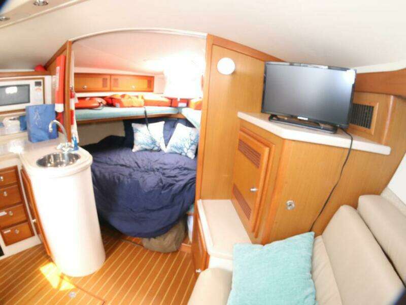 2000 Cabo 35 Express