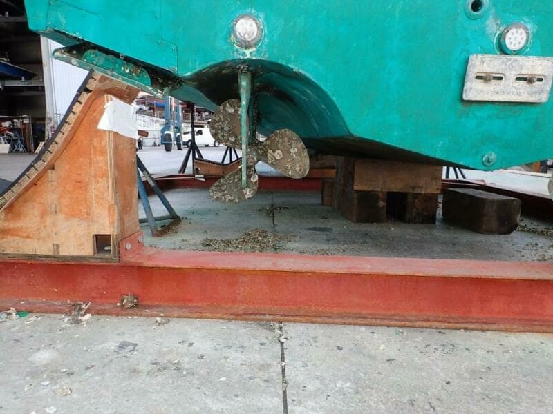 2000 Cabo 35 Express