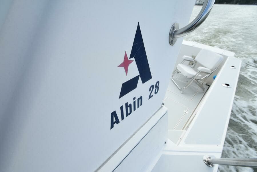1998 Albin 28 TE Pilothouse