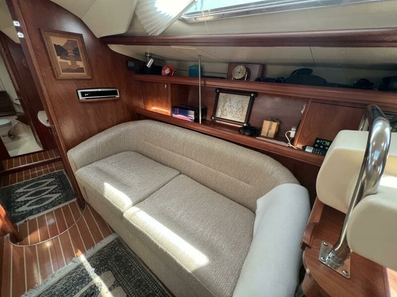 2012 Hunter Deck Salon