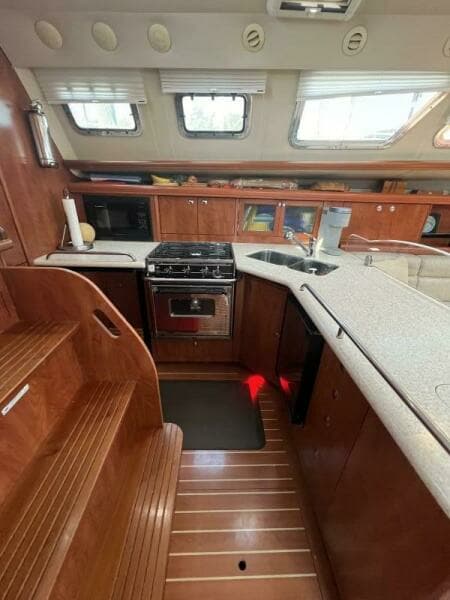 2012 Hunter Deck Salon