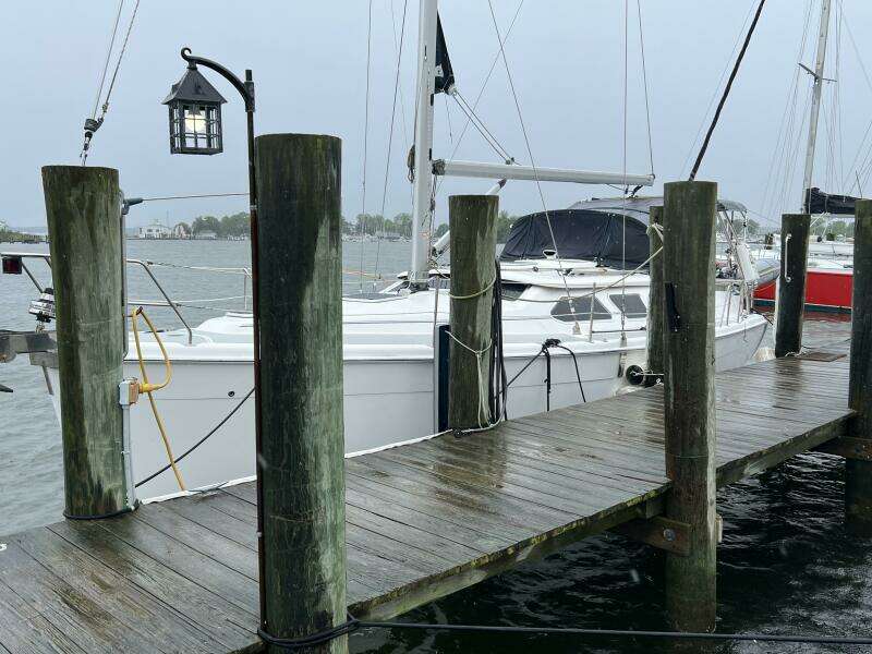 2012 Hunter Deck Salon