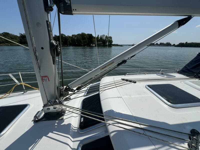 2012 Hunter Deck Salon