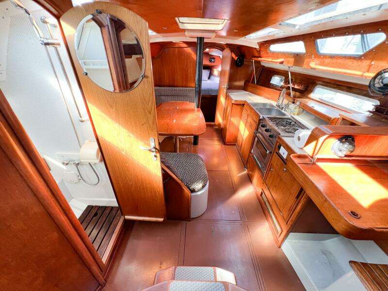 1989 Jeanneau Voyage 11.2