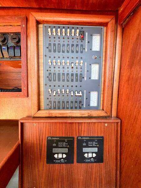 1989 Jeanneau Voyage 11.2