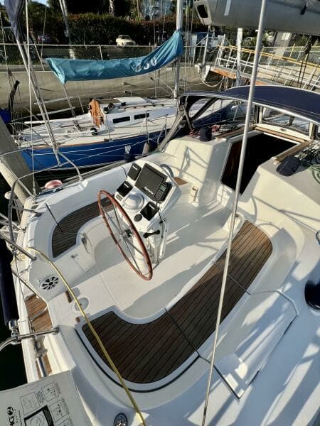 2005 Jeanneau Sun Odyssey 35